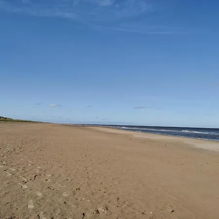 Golden Sands Beach Activities Sea Holiday Relax Mablethorpe Exterior photo